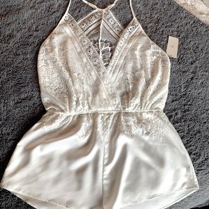 Flora Nikrooz pajama